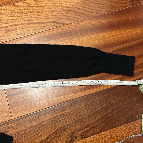 Halogen 💯 cashmere v neck high lo - Picture 10 of 10